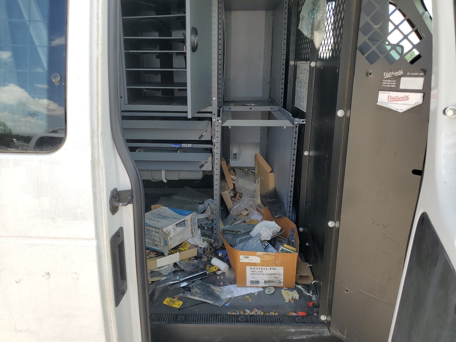 1FTNE2EL2ADA90302 2010 Ford Econoline E250 Van