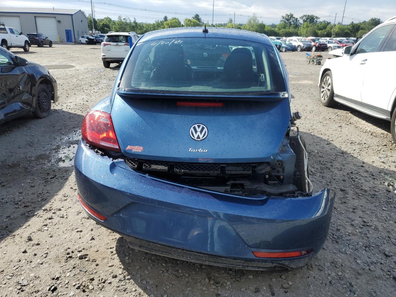 2019 Volkswagen Beetle S VIN: 3VWFD7AT4KM710256 Lot: 60459994