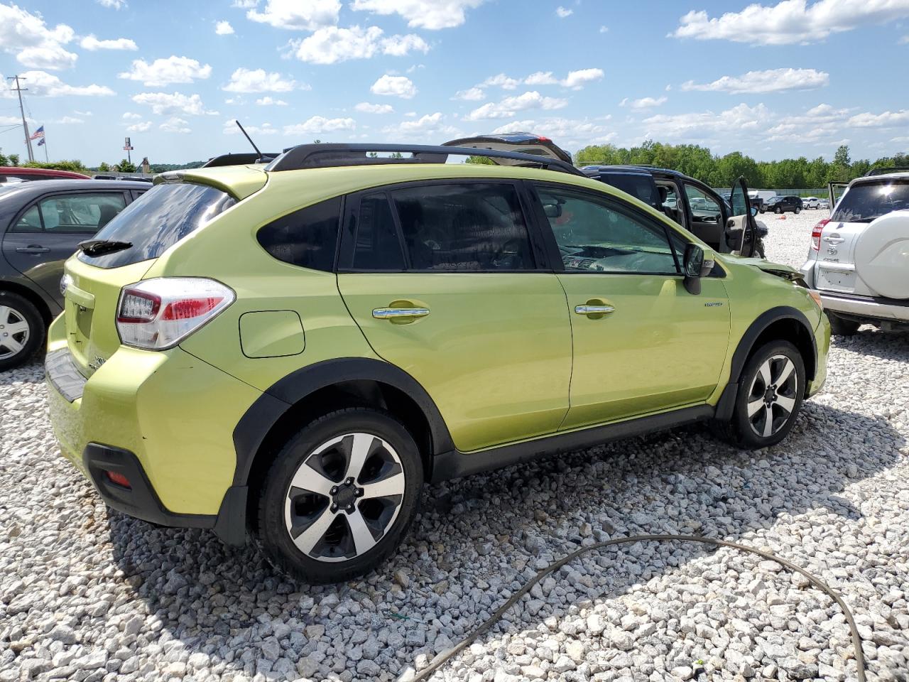 2014 Subaru XV - Image 3