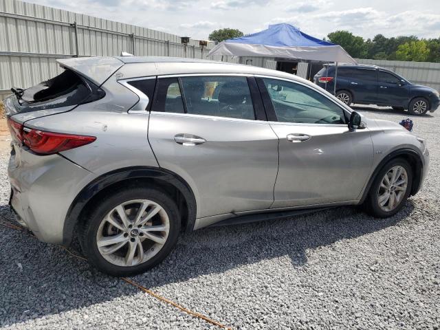  INFINITI QX30 2019 Srebrny