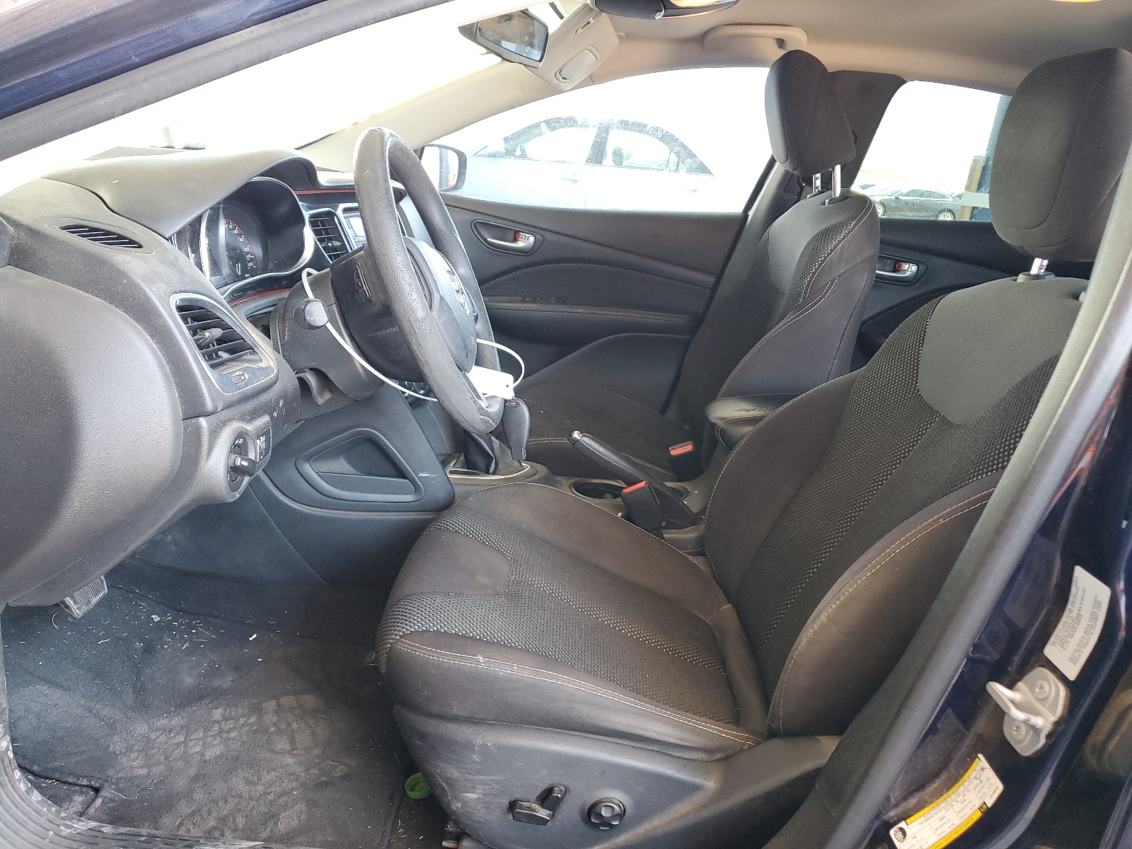 1C3CDFBH5FD199530 2015 Dodge Dart Sxt