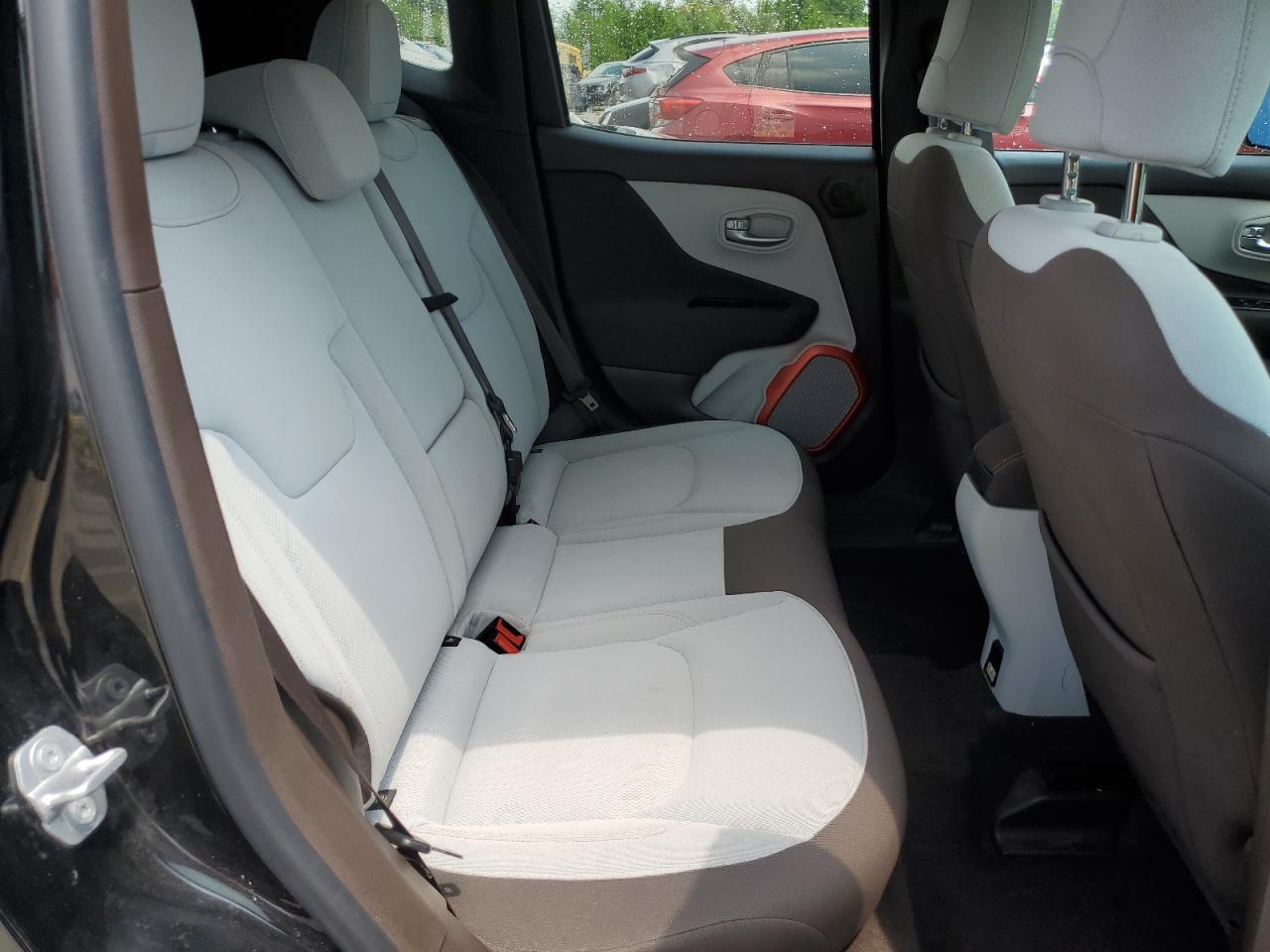 2015 Jeep Renegade Latitude VIN: ZACCJBBT0FPB75398 Lot: 59569304