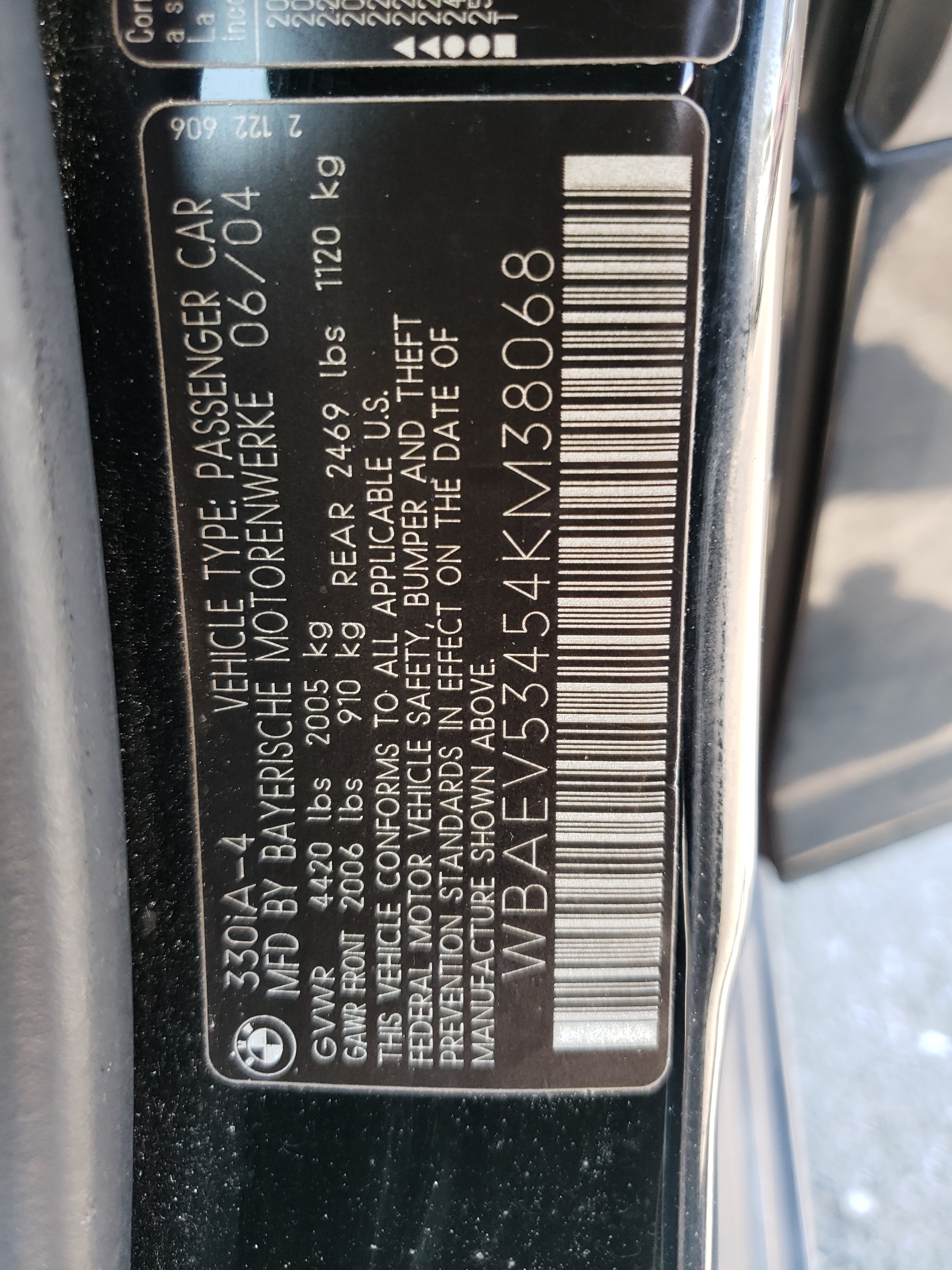 WBAEV53454KM38068 2004 BMW 330 I