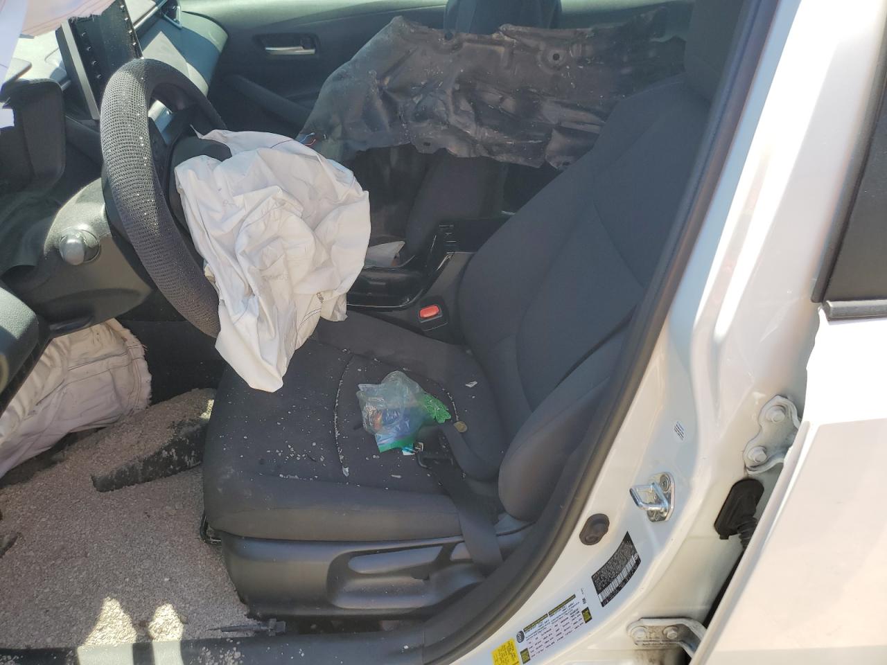 2020 Toyota Corolla Le VIN: 5YFEPRAE2LP143641 Lot: 58526064