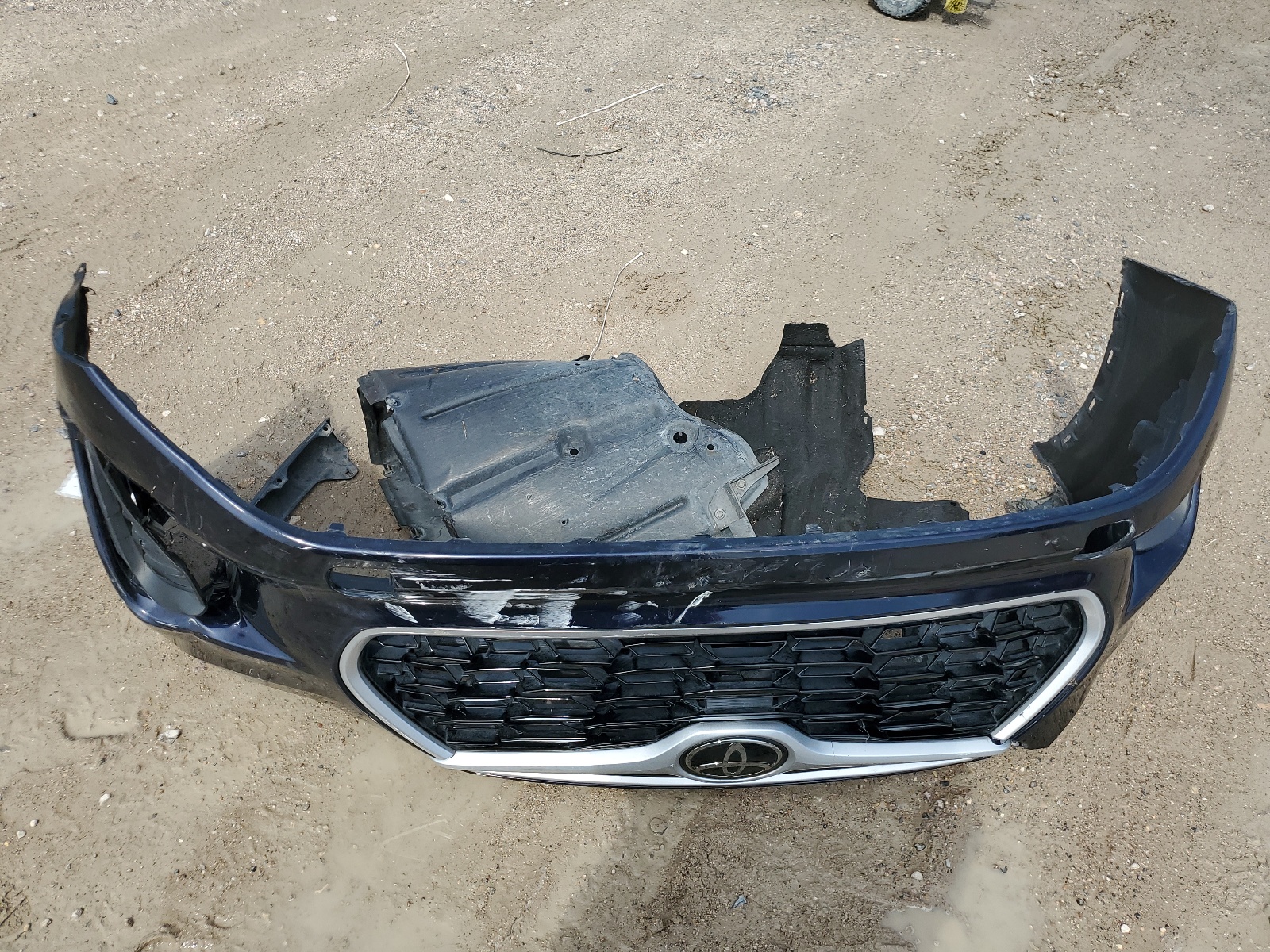 5TDCZRAH0NS134555 2022 Toyota Highlander L