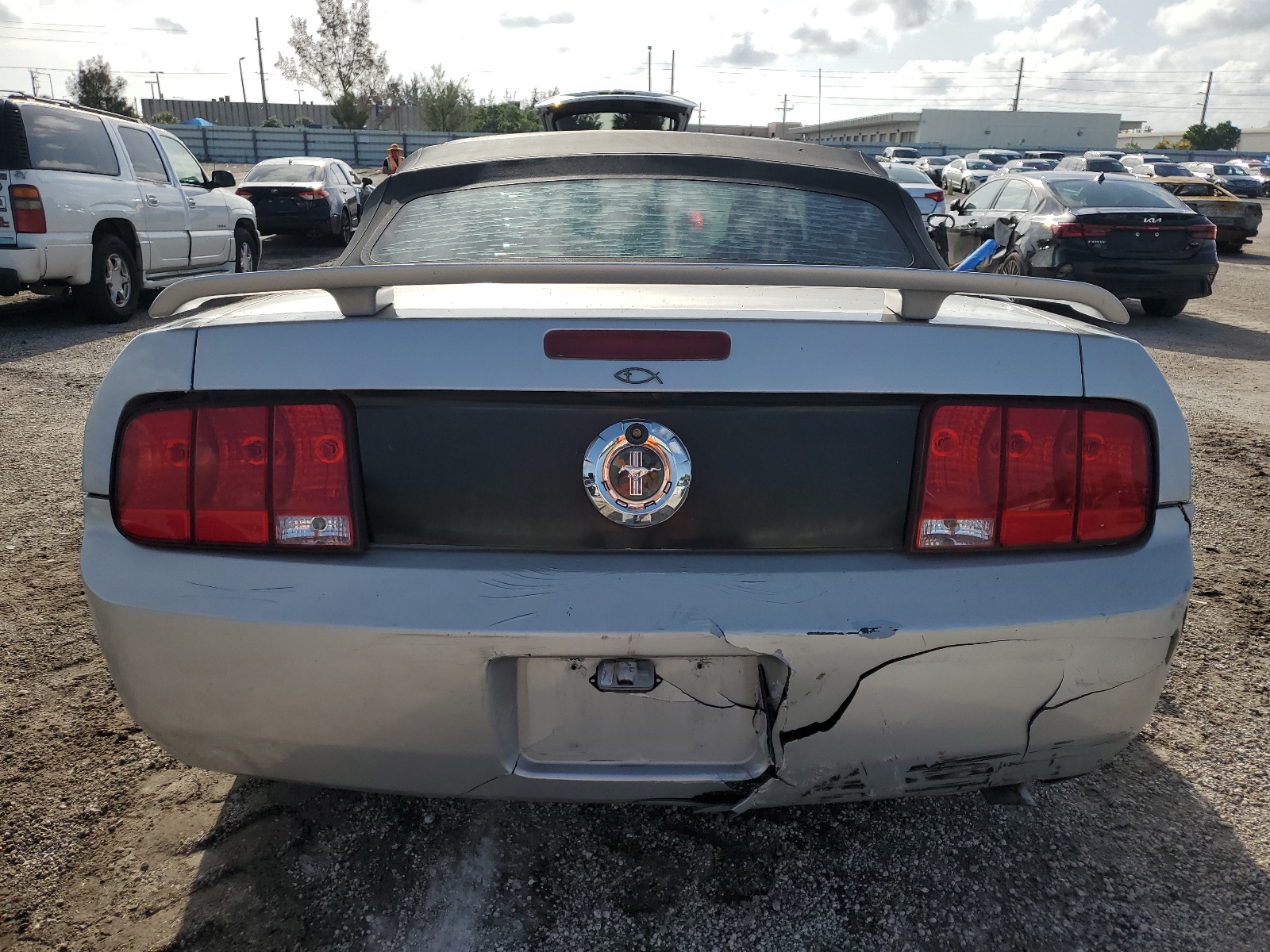 1ZVFT84N555203852 2005 Ford Mustang