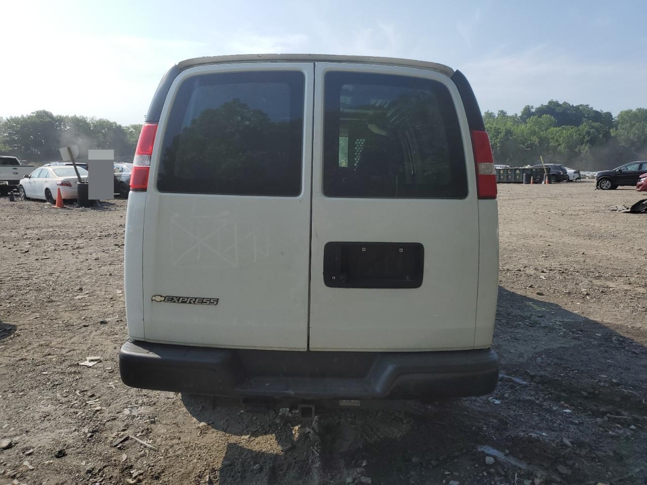 2018 Chevrolet Express G2500 VIN: 1GCWGAFG6J1345190 Lot: 60038774
