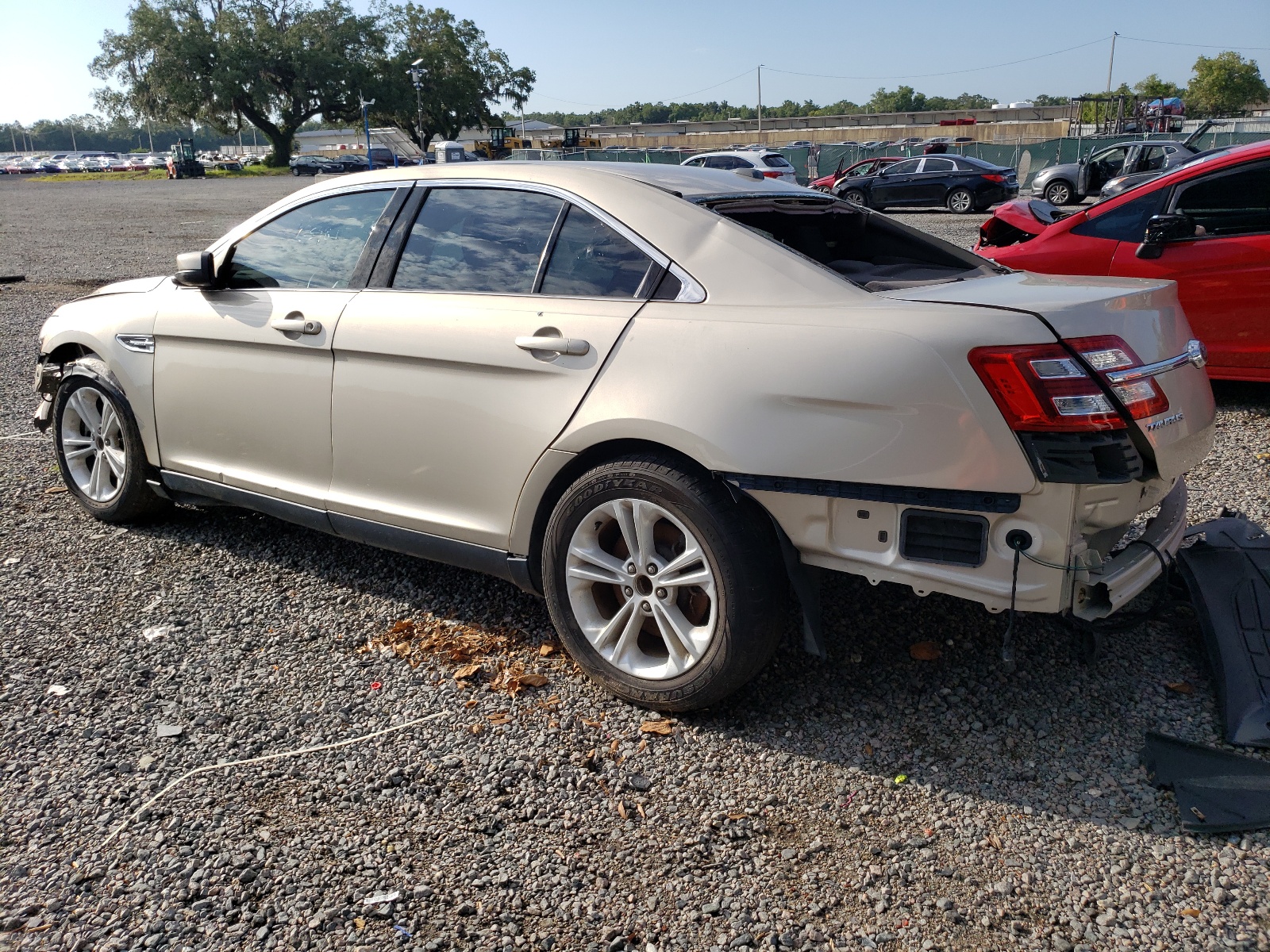 2018 Ford Taurus Sel vin: 1FAHP2E80JG125989