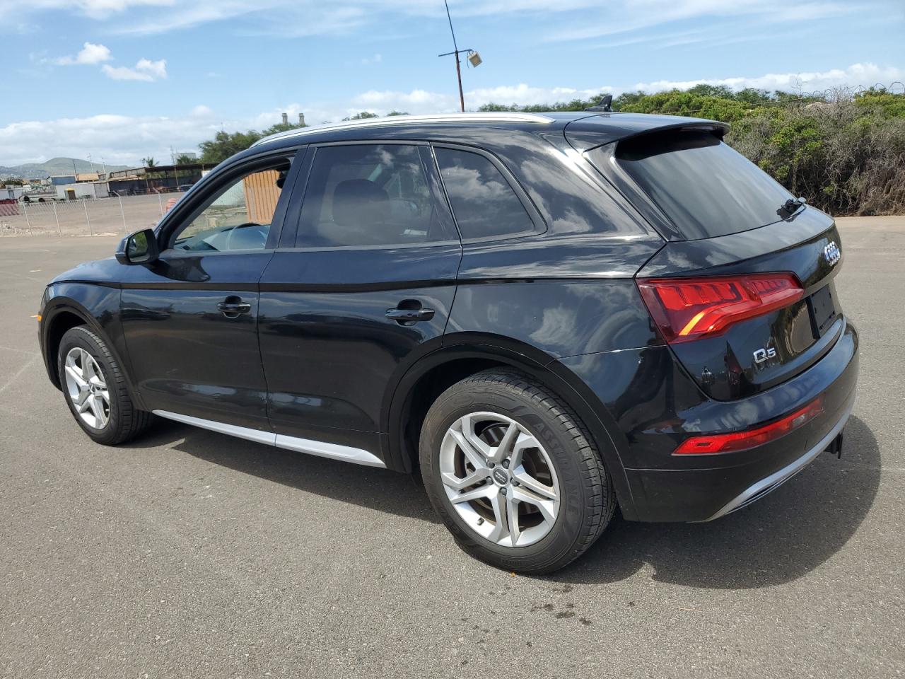 WA1ANAFY8J2212153 2018 AUDI Q5 - Image 2