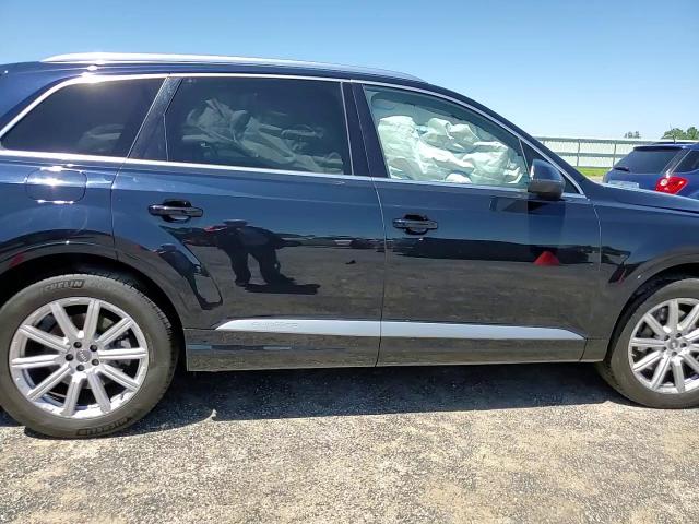 2017 Audi Q7 Premium Plus VIN: WA1LAAF7XHD051220 Lot: 57759474