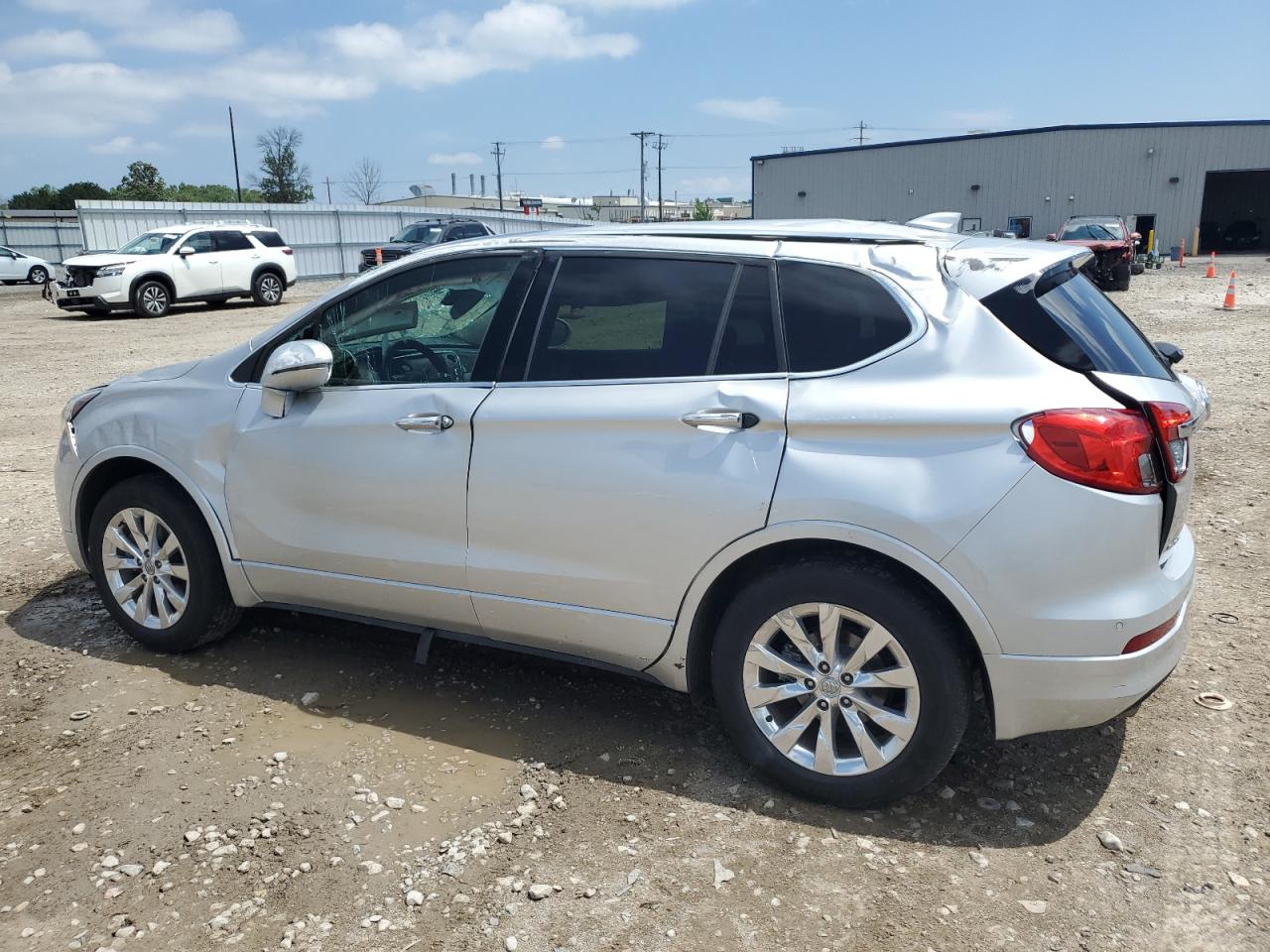 LRBFXBSA1HD218071 2017 BUICK ENVISION - Image 2