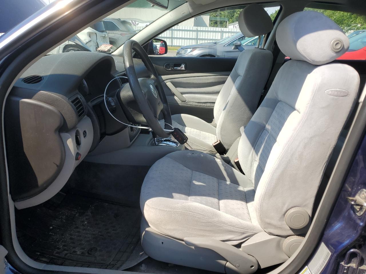 2004 Volkswagen Passat Gl VIN: WVWMD63B54P051139 Lot: 60371764