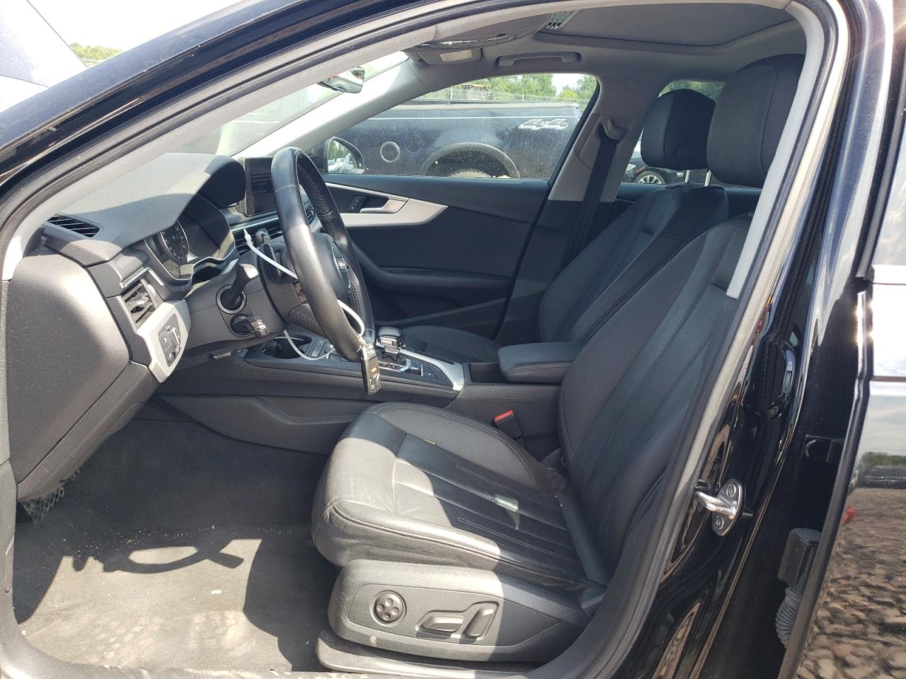 2017 Audi A4 Premium VIN: WAUGNAF48HN025269 Lot: 59476854