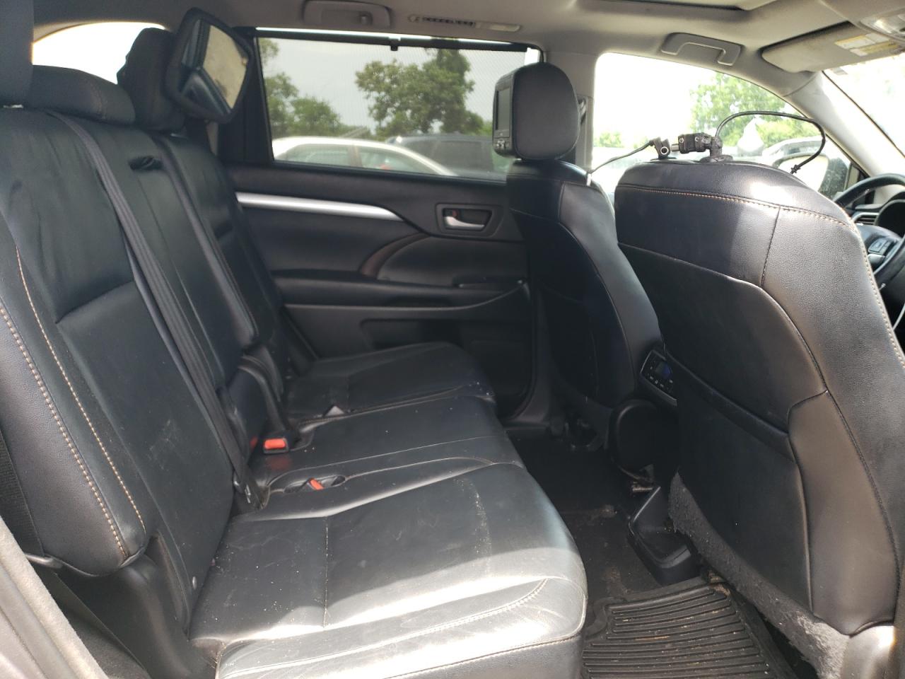 2015 Toyota Highlander Xle VIN: 5TDJKRFH2FS203493 Lot: 61064024