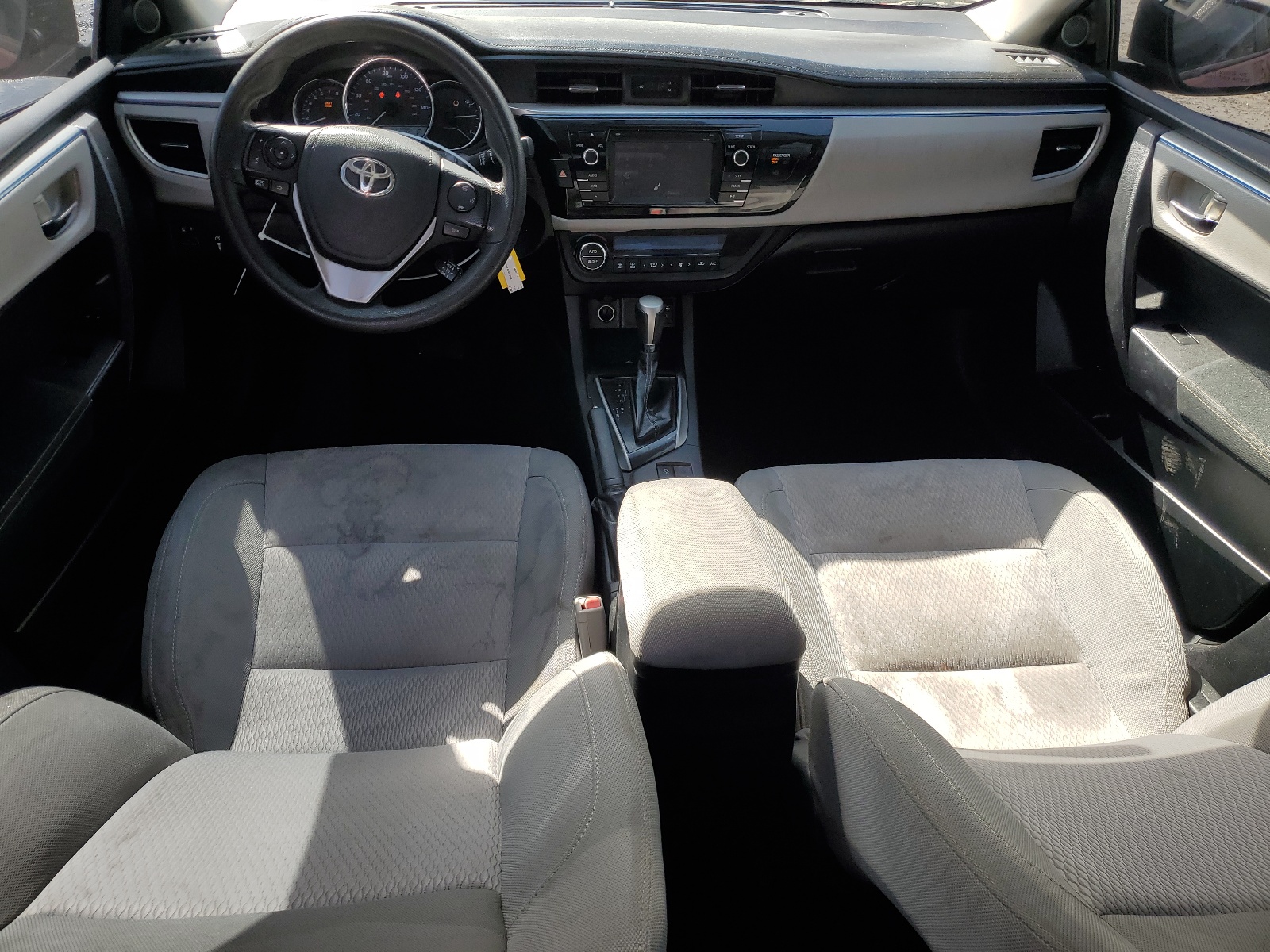 2015 Toyota Corolla L vin: 2T1BURHE5FC365578