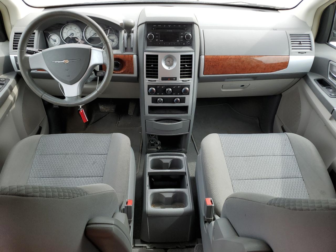 2009 Chrysler Town & Country Touring VIN: 2A8HR54169R537010 Lot: 58919484