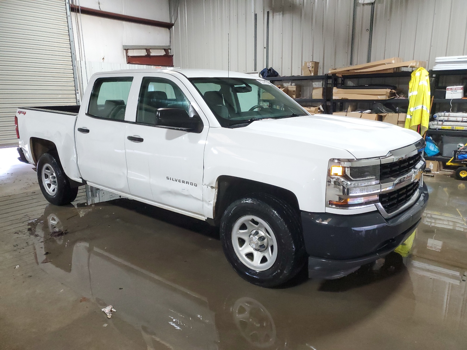 2018 Chevrolet Silverado K1500 vin: 3GCUKNEC9JG607524