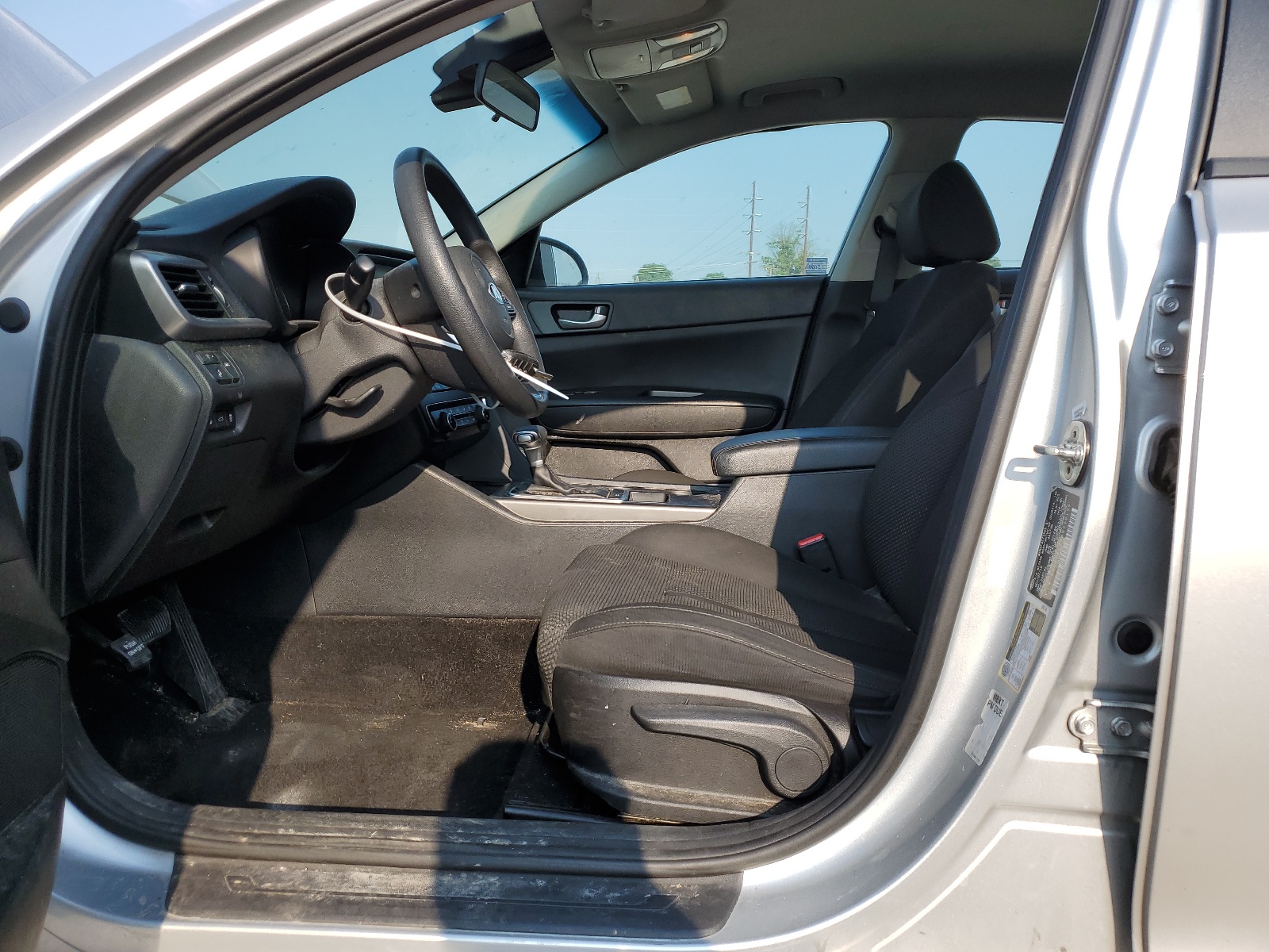 5XXGT4L38KG319196 2019 Kia Optima Lx