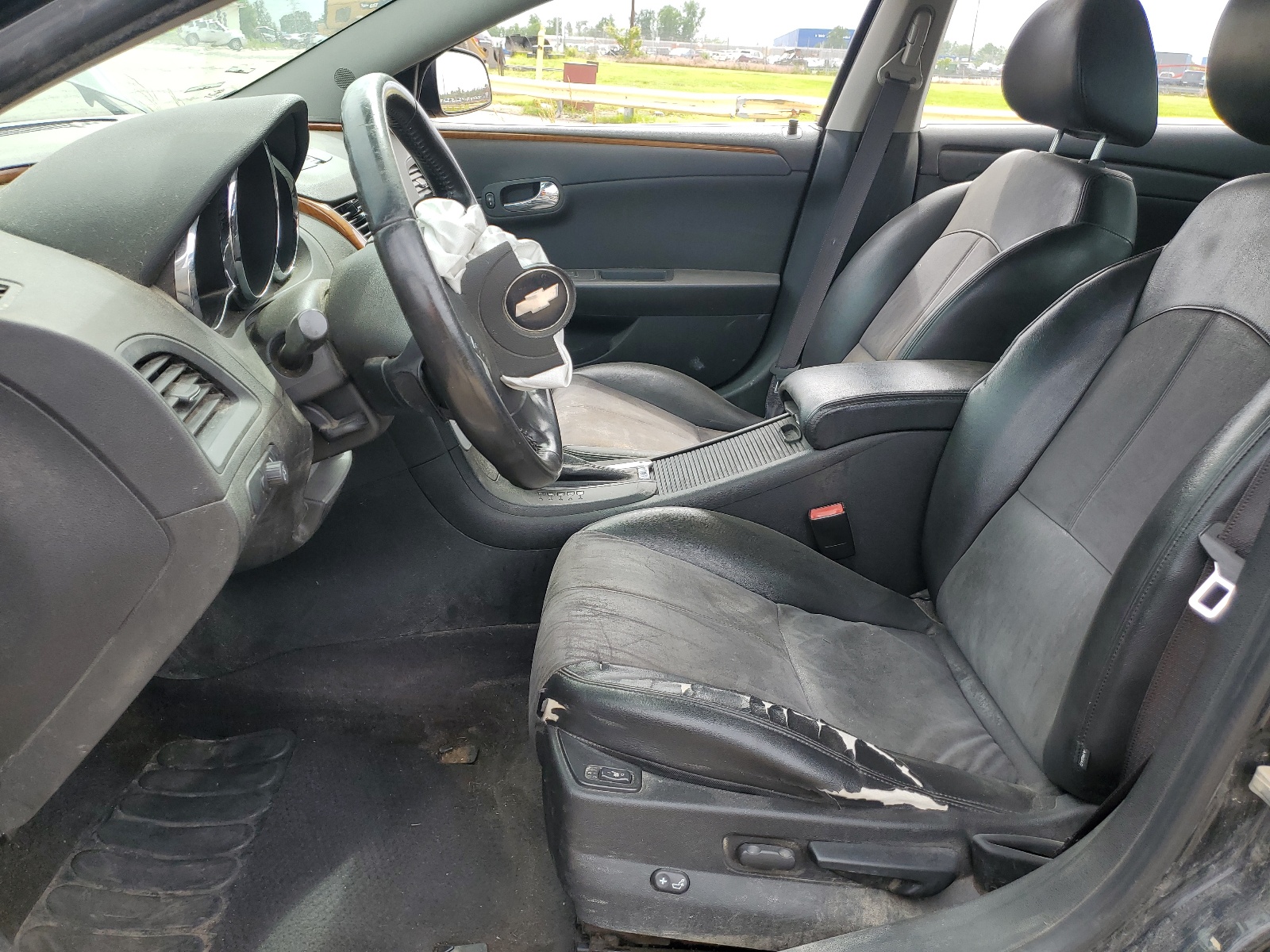 1G1ZD5EB7AF137205 2010 Chevrolet Malibu 2Lt