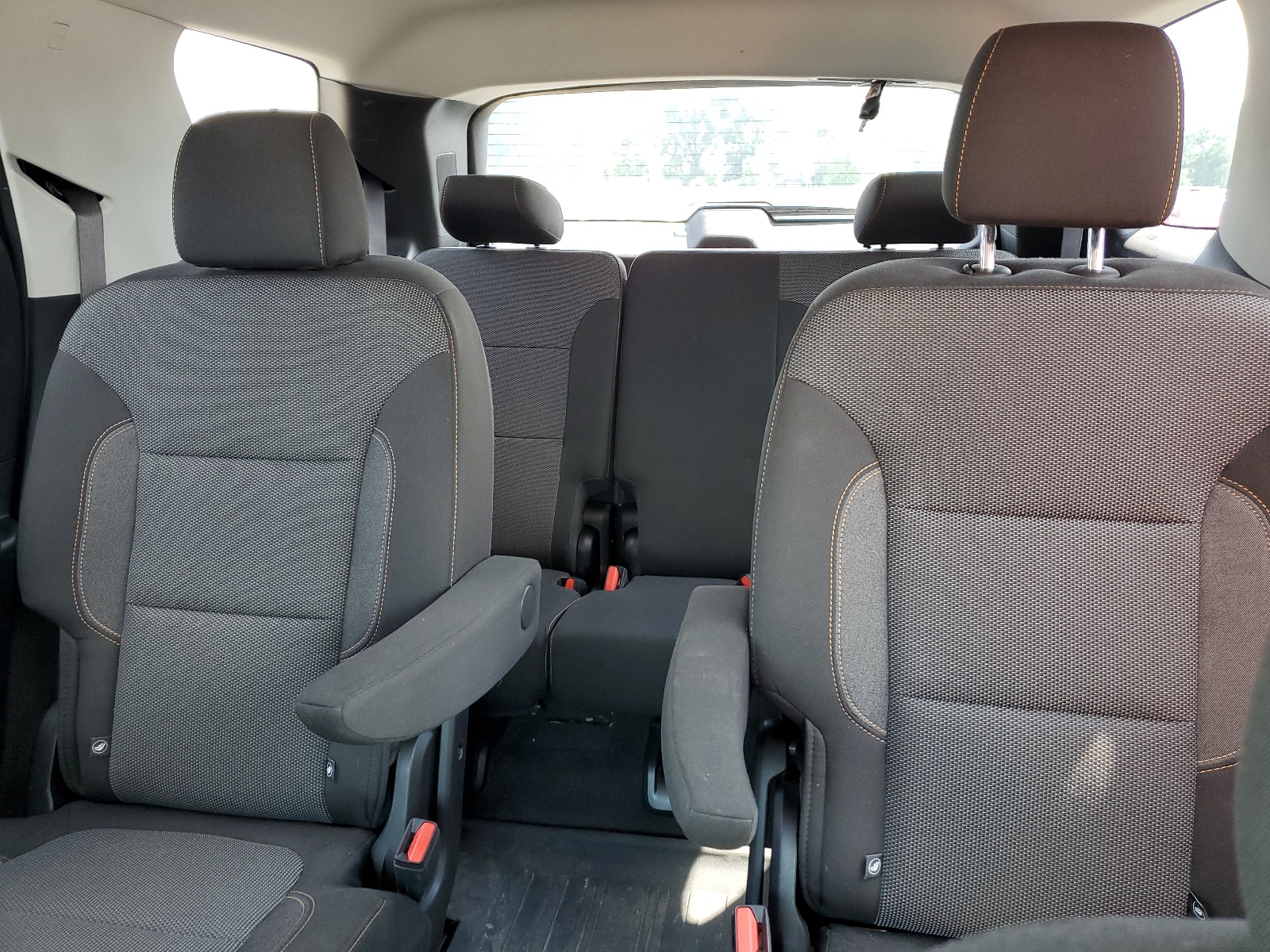 1GNEVGKWXLJ195001 2020 Chevrolet Traverse Lt