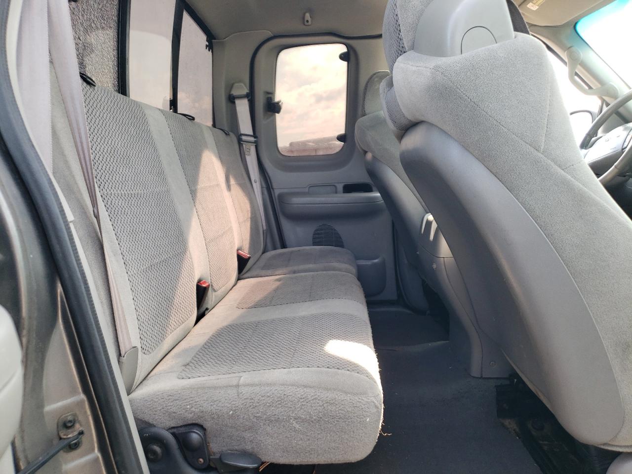 2002 Ford F150 VIN: 1FTRX08L62KA22769 Lot: 60610754