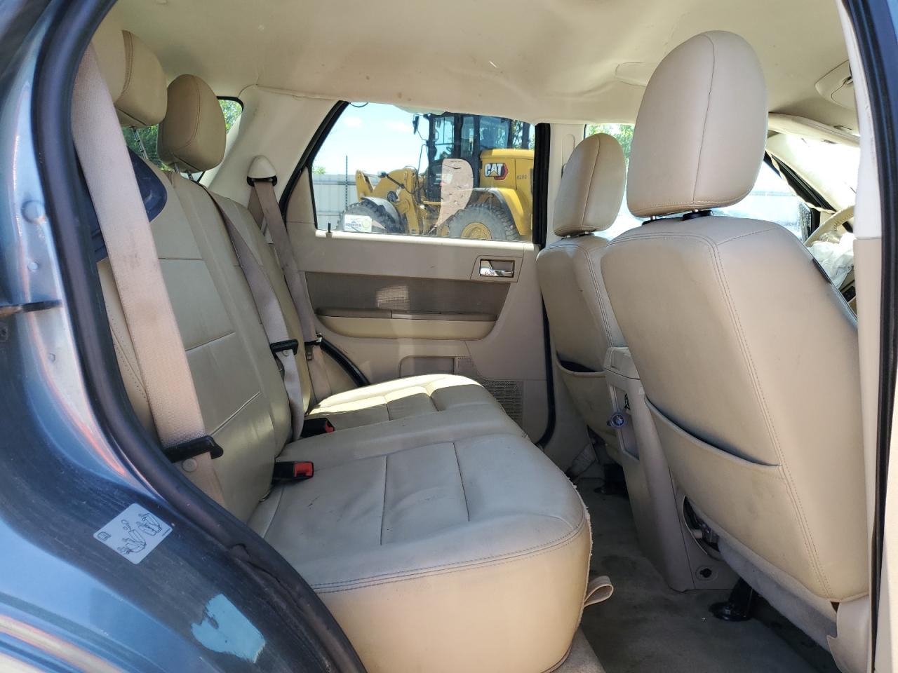 2011 Ford Escape - Image 10