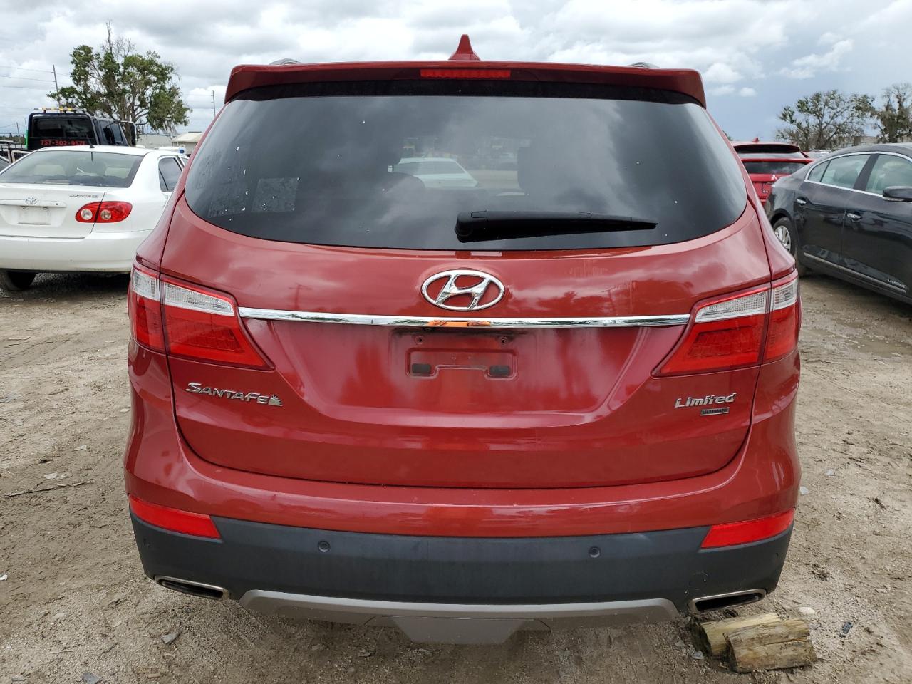 2014 Hyundai Santa Fe - Image 6