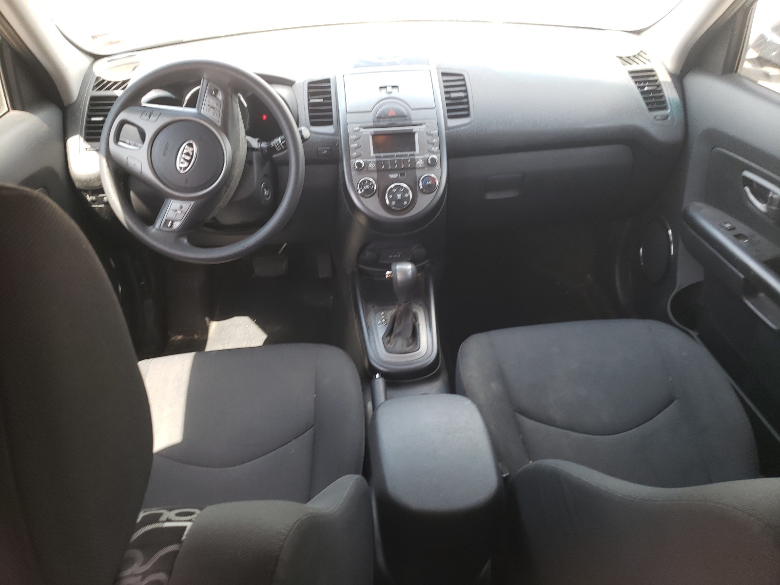 KNDJT2A28B7214722 2011 Kia Soul +