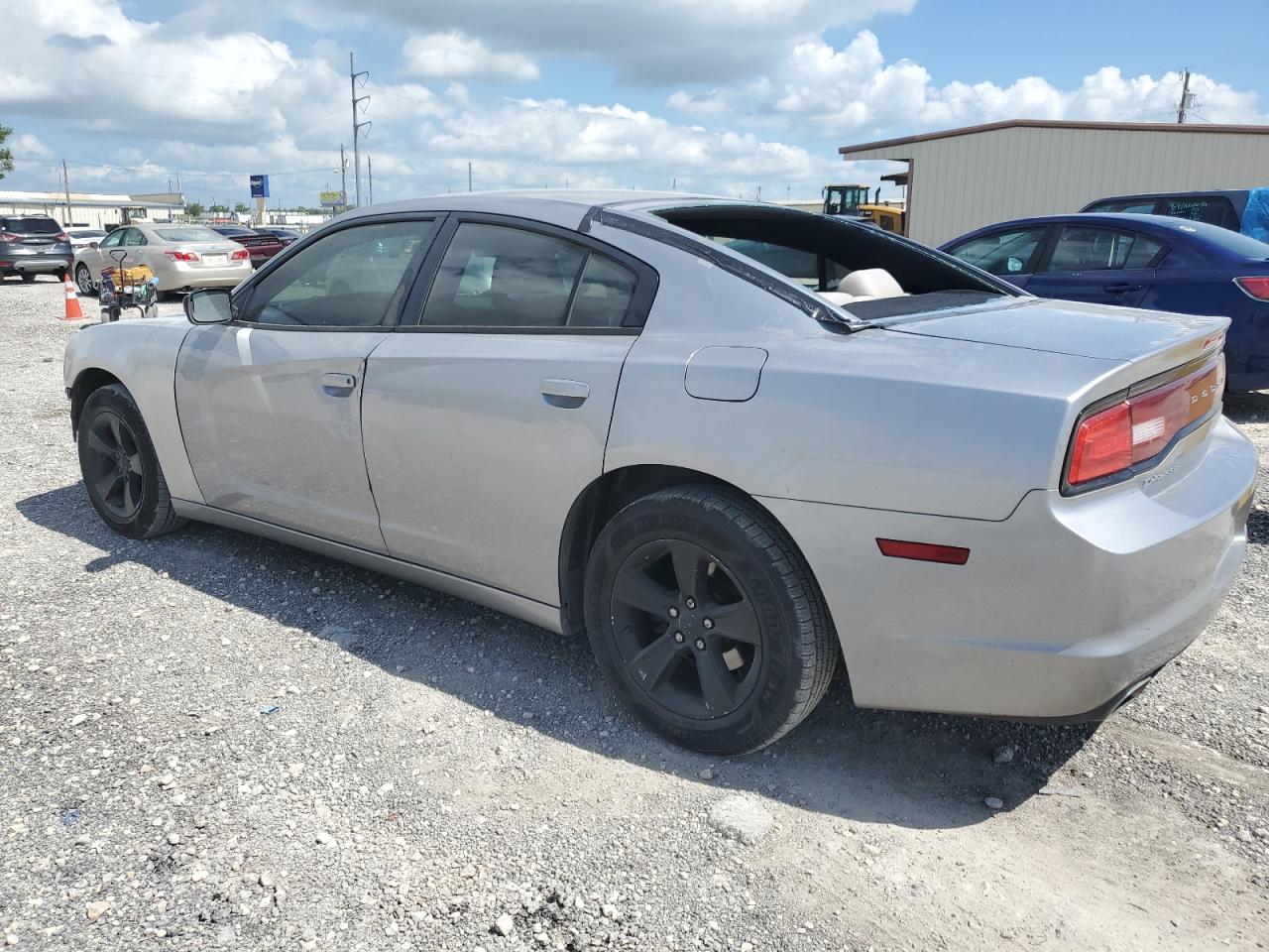 2011 Dodge Charger - Image 2