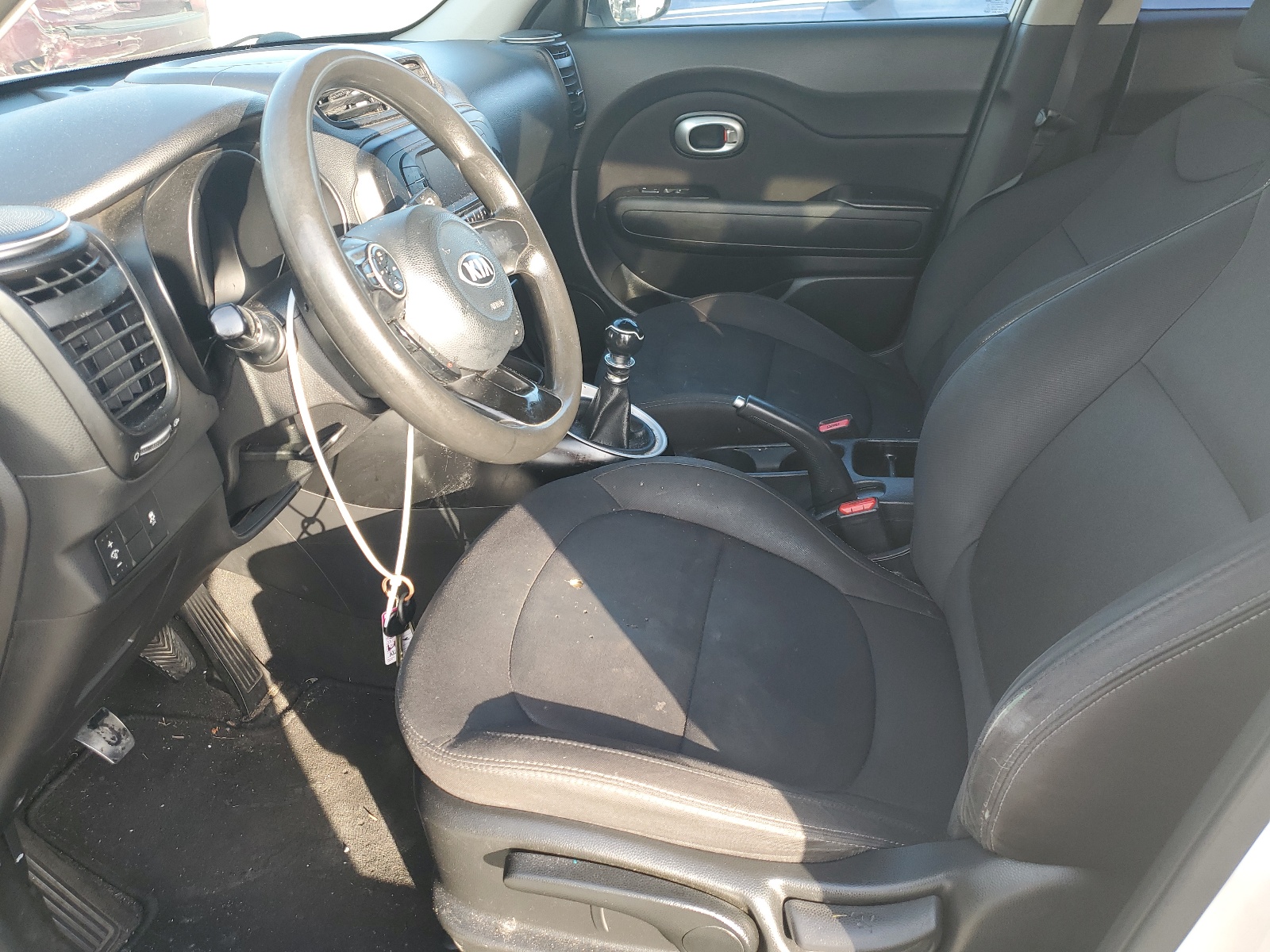 KNDJN2A20H7486670 2017 Kia Soul