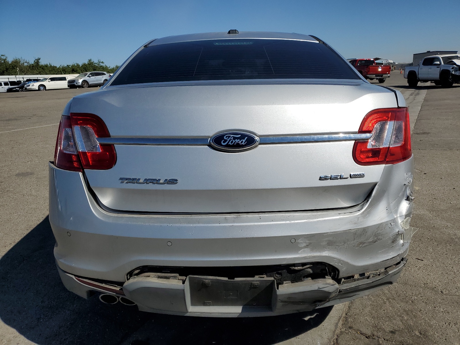 1FAHP2HW3BG122564 2011 Ford Taurus Sel