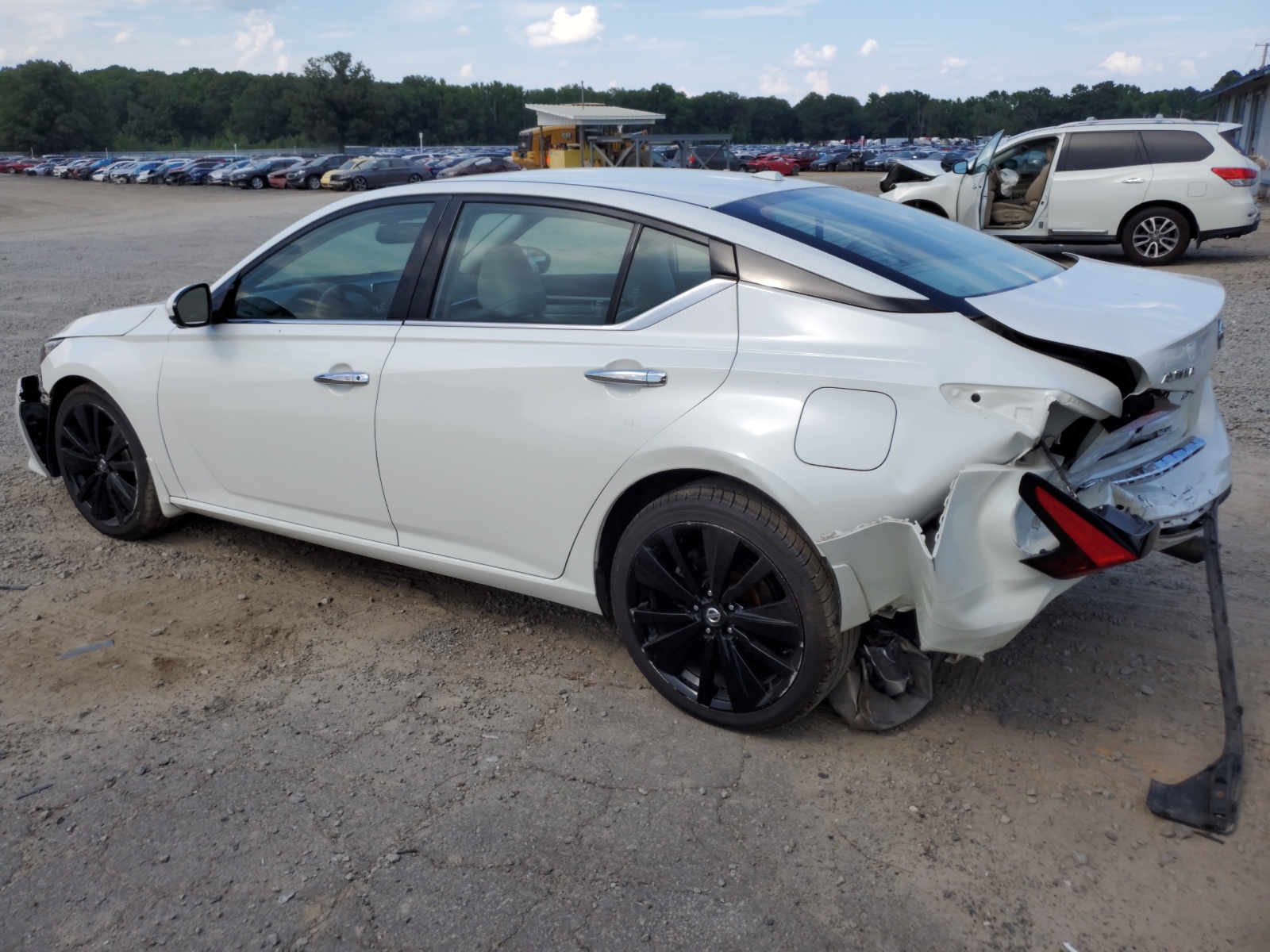 2019 Nissan Altima Platinum vin: 1N4BL4FW1KN309832