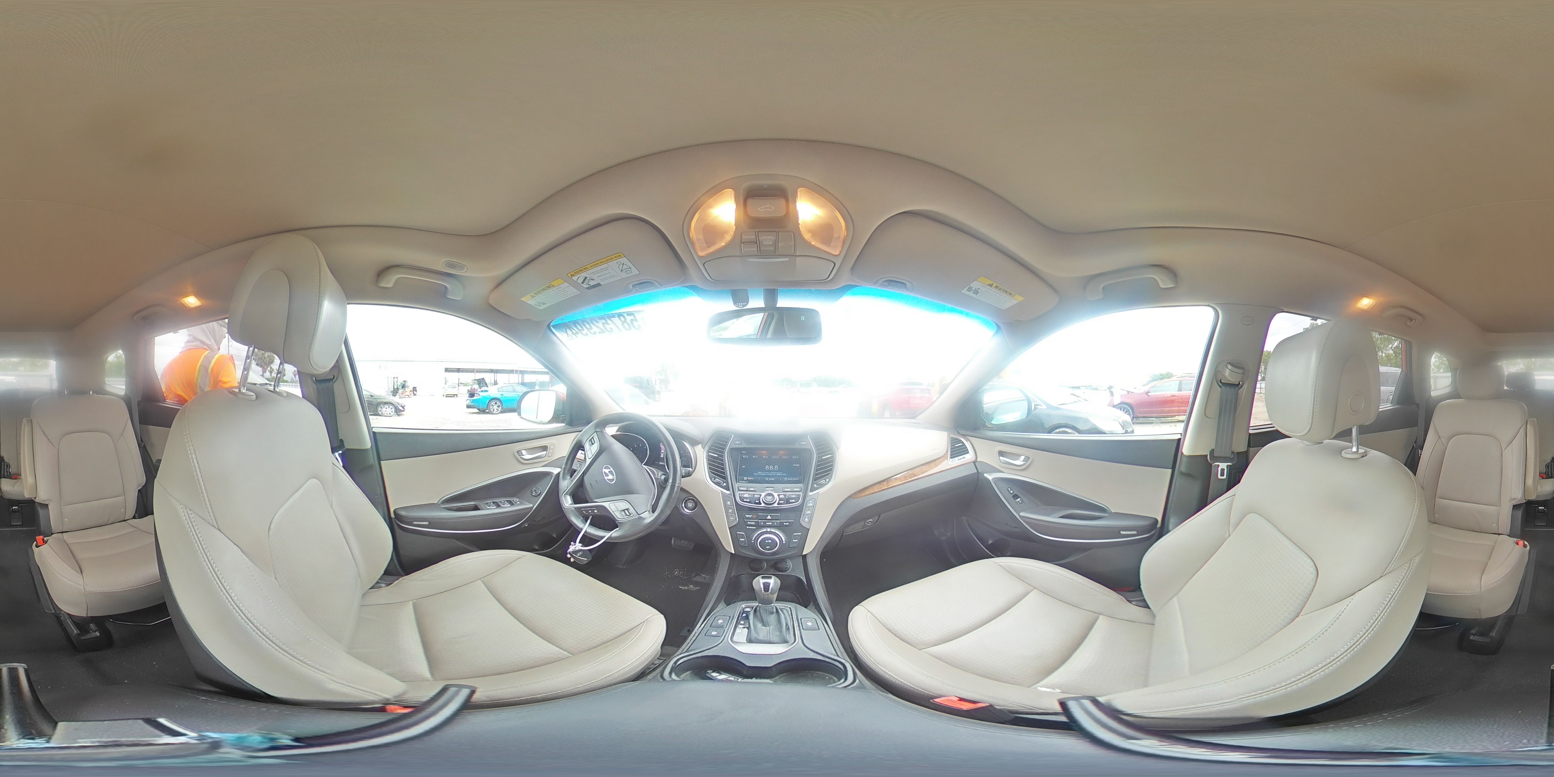 2014 Hyundai Santa Fe - Image 14