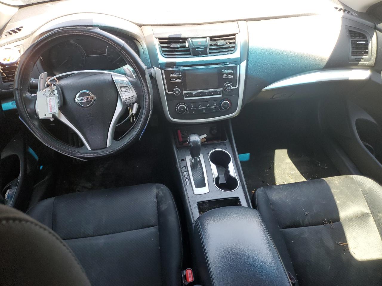2017 Nissan Altima - Image 8