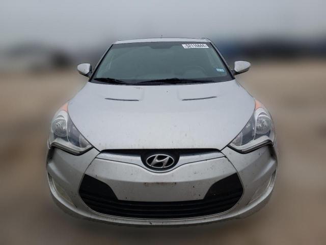  HYUNDAI VELOSTER 2013 Серебристый