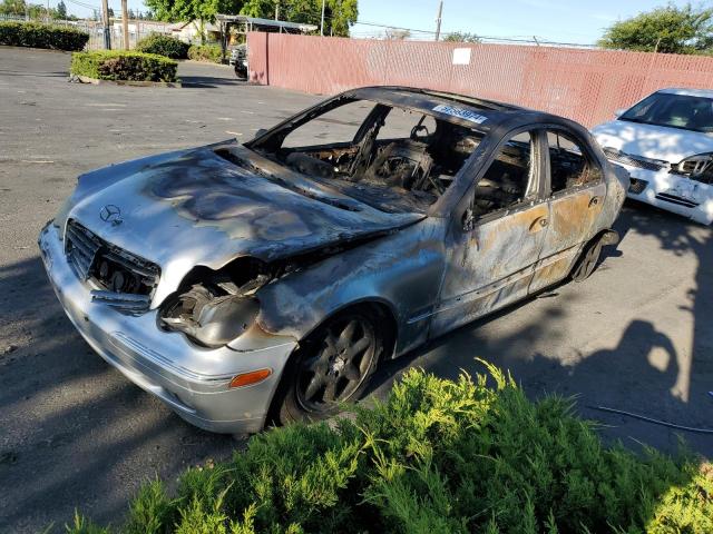 2001 Mercedes-Benz C 240 за продажба в Sacramento, CA - Burn