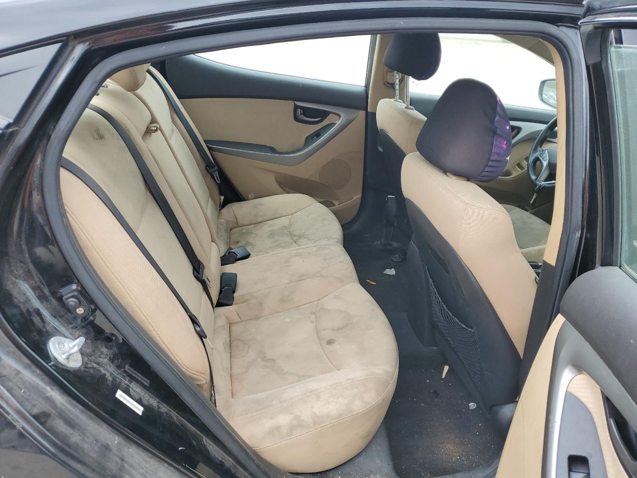 2013 Hyundai Elantra - Image 10
