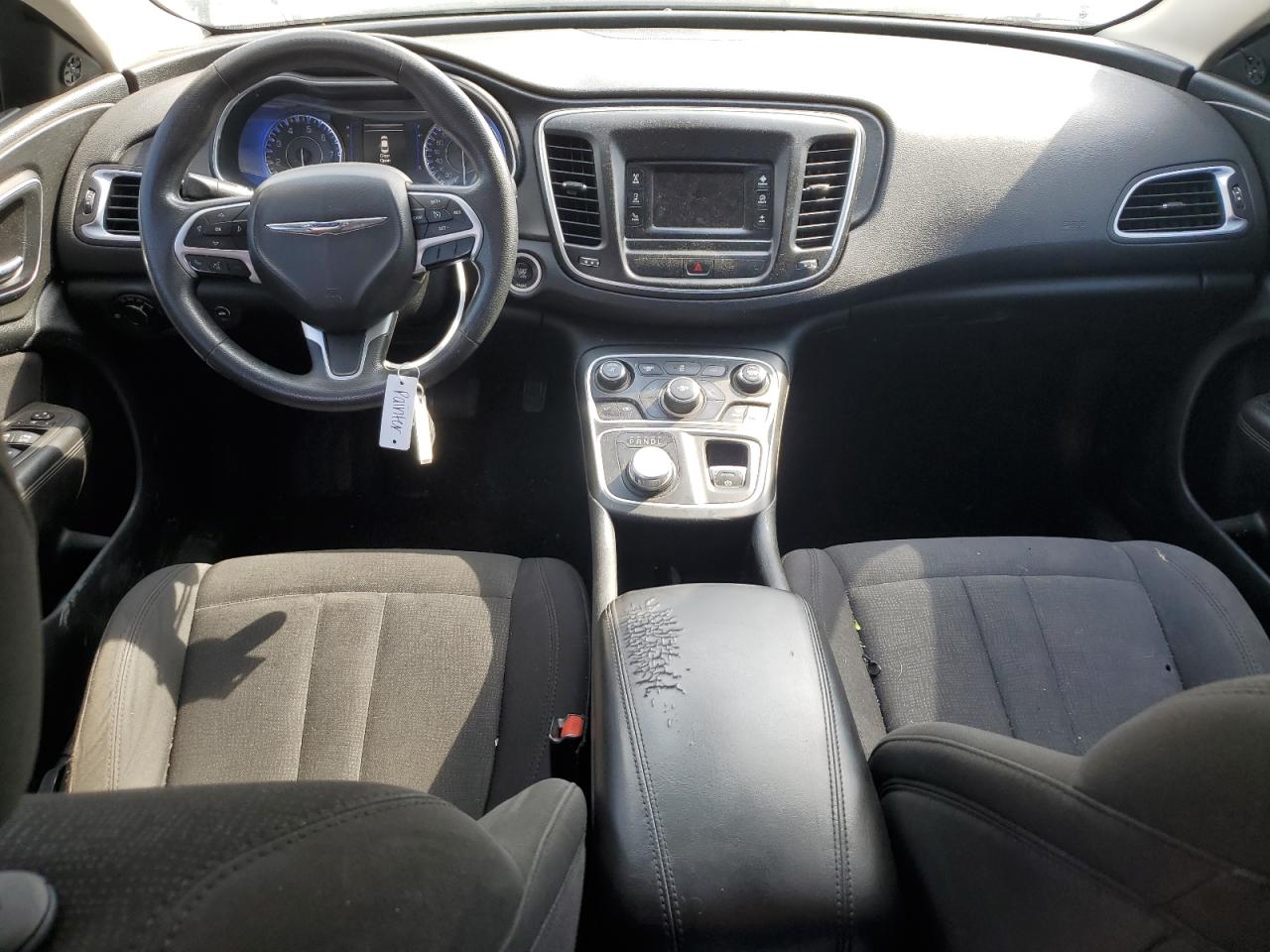 2015 Chrysler 200 Limited VIN: 1C3CCCAB9FN598398 Lot: 65237315