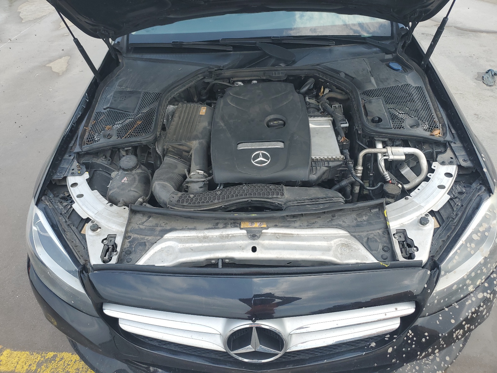 55SWF4JB6JU268052 2018 Mercedes-Benz C 300