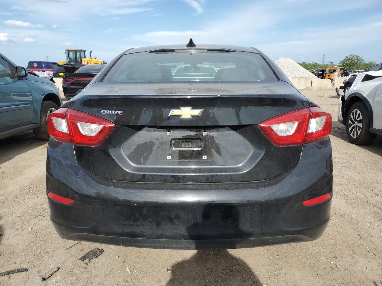 2018 Chevrolet Cruze - Image 6