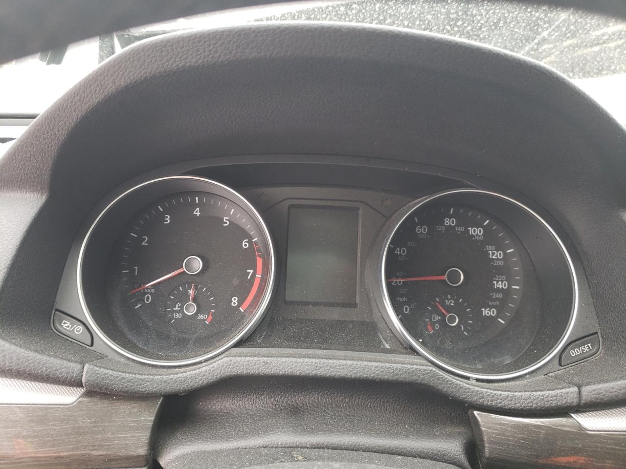 2018 Volkswagen Passat Se VIN: 1VWBA7A33JC013281 Lot: 60944004