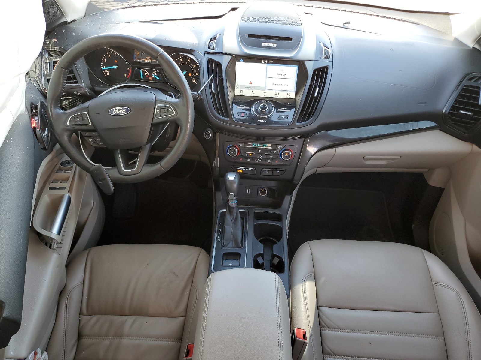 1FMCU0JD8HUD10626 2017 Ford Escape Titanium