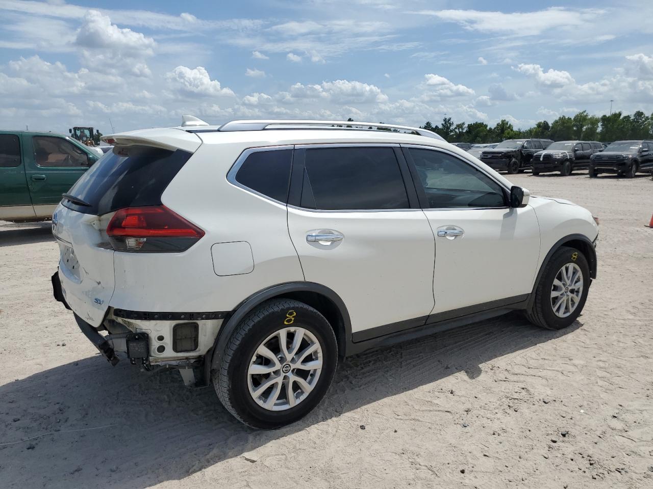 2019 Nissan Rogue - Image 3