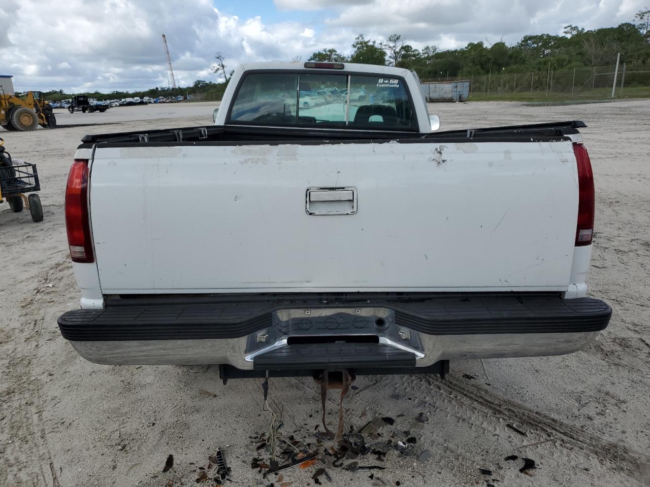 1994 Chevrolet Gmt-400 C2500 VIN: 1GCFC24K7RE137154 Lot: 58607634