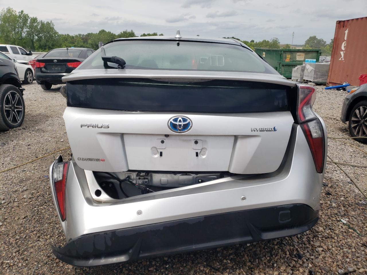2017 Toyota Prius - Image 6