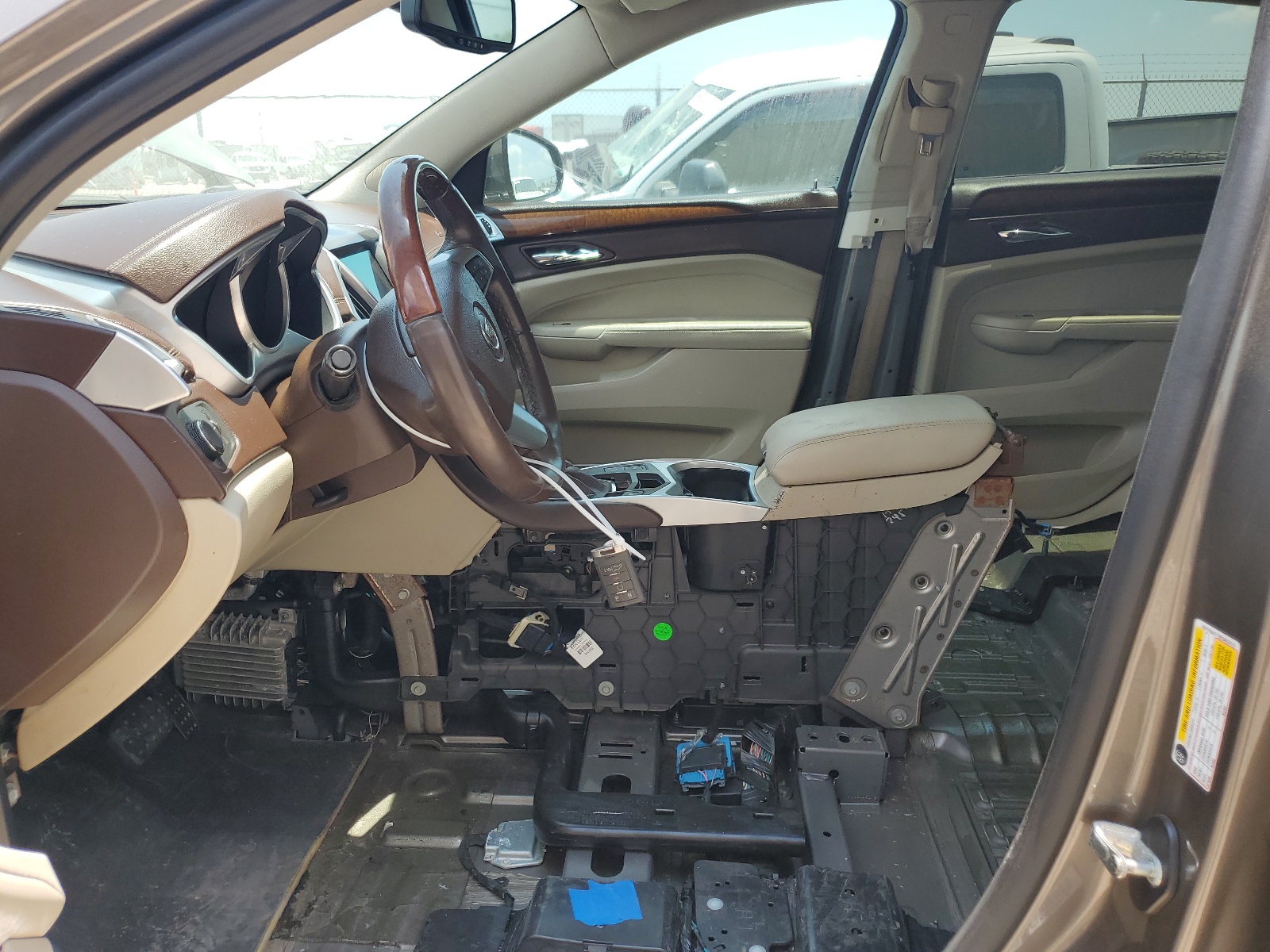 3GYFNAEY3BS663519 2011 Cadillac Srx Luxury Collection