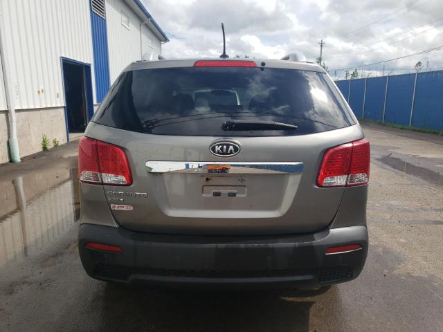  KIA SORENTO 2012 Бежевый