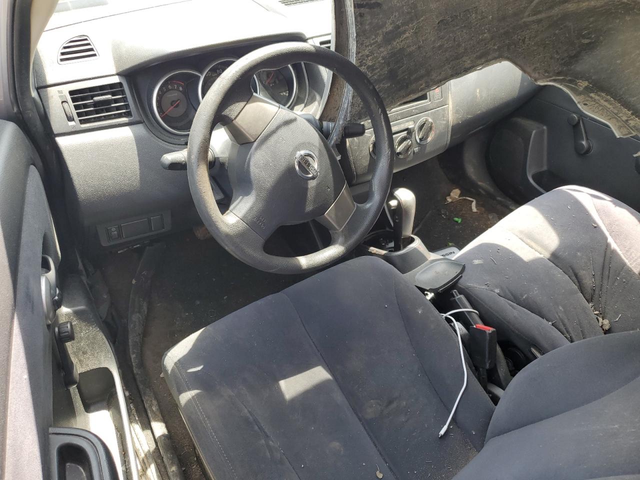 2009 Nissan Versa S VIN: 3N1CC11E89L452687 Lot: 57001814