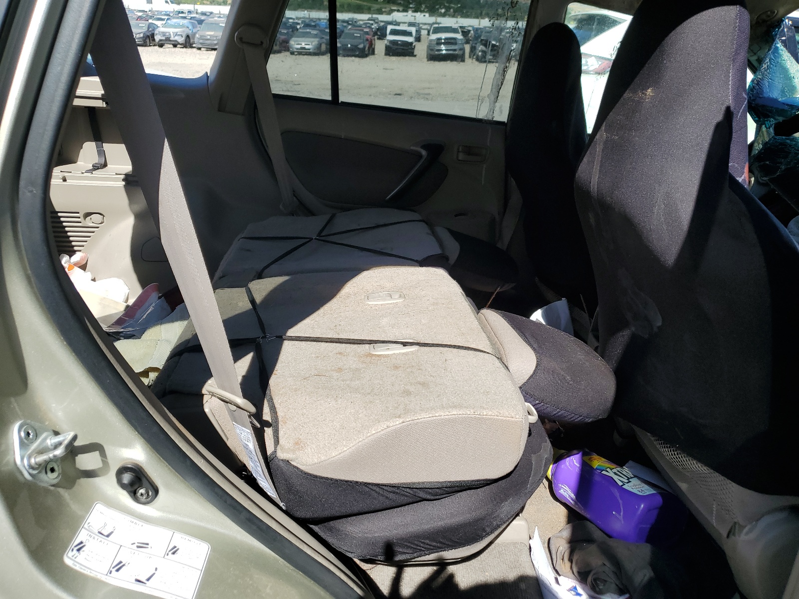 JTEGH20V110016042 2001 Toyota Rav4