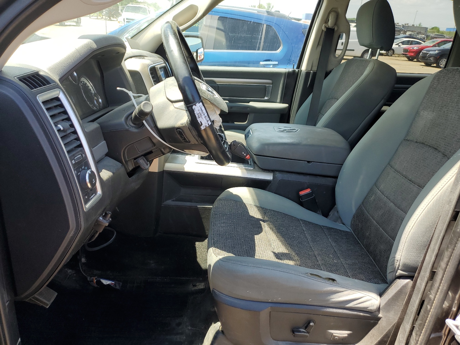 1C6RR7TT3ES393703 2014 Ram 1500 Slt